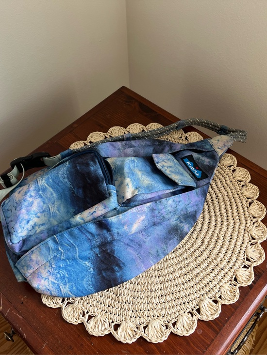Kavu Handbags - Kavu Blue Tie-Dye Crossbody Sling Bag
